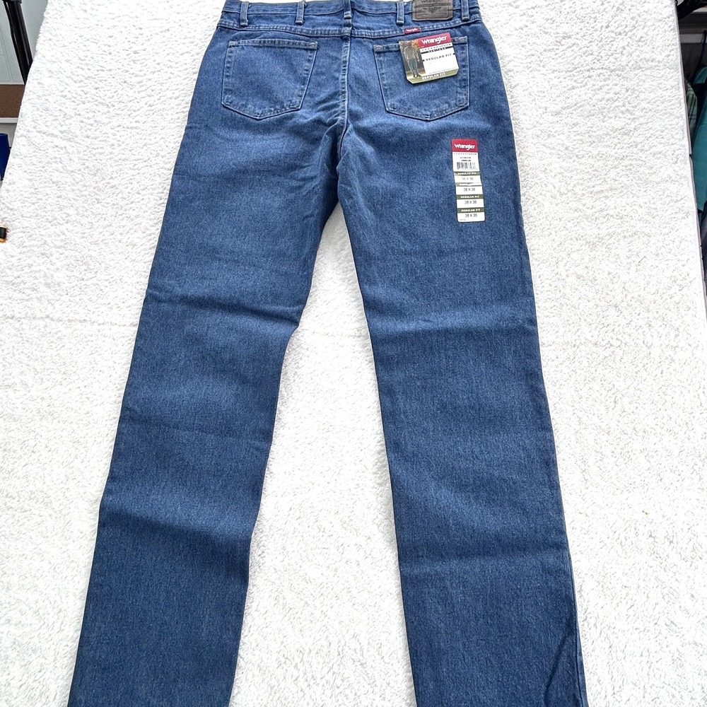 Wrangler Jean Men's 38X36 Blue Dark Wash Stretch Denim Regular Fit - Picture 3 of 10